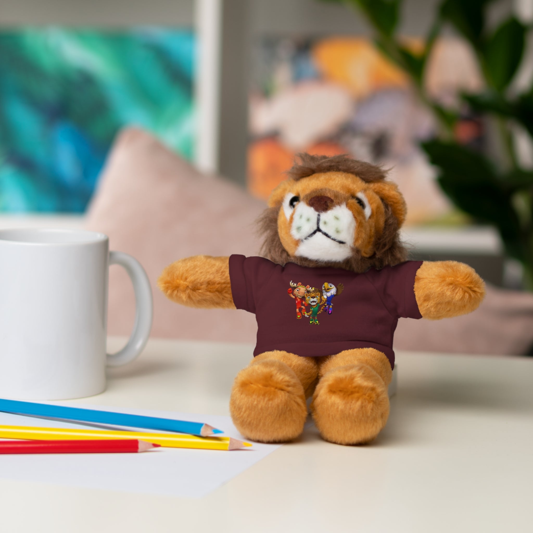 Adorable animal de peluche con camiseta personalizada, regalo tierno para niños.