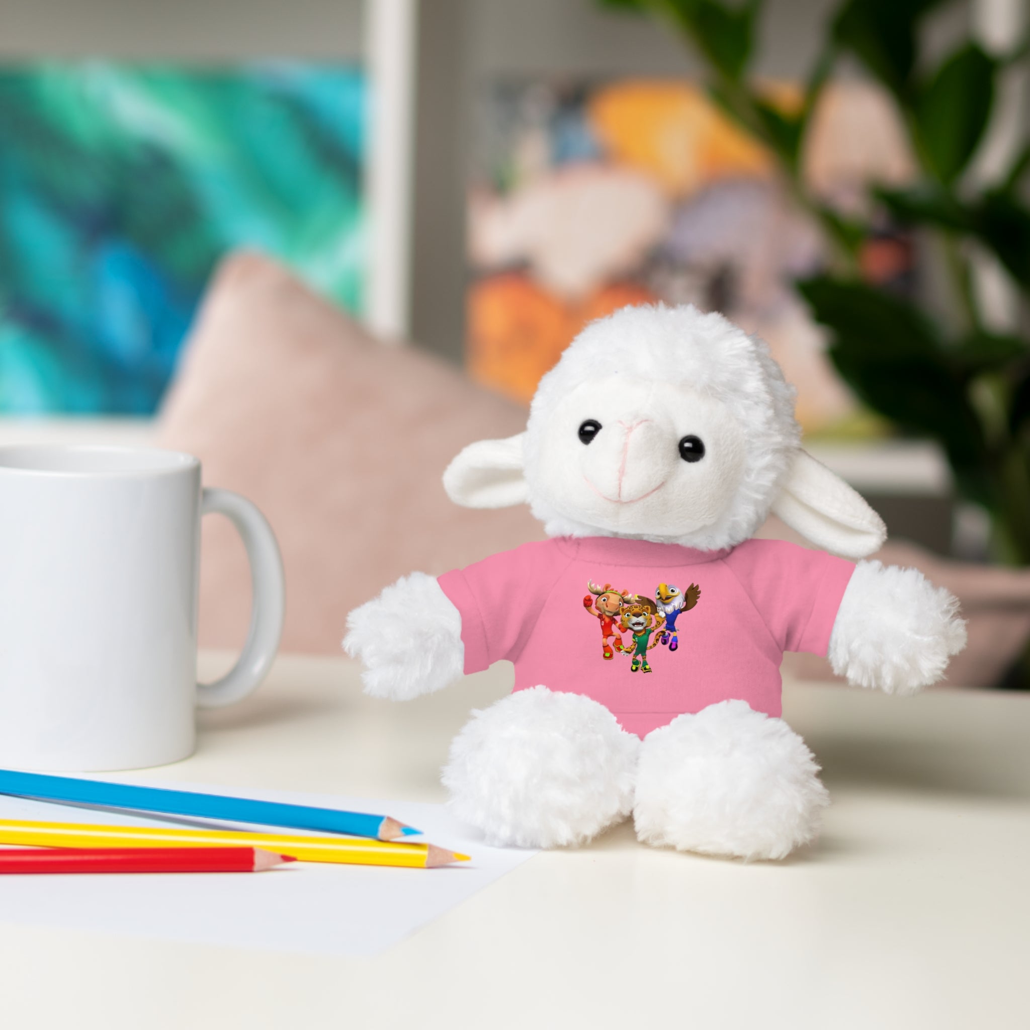 Adorable animal de peluche con camiseta personalizada, regalo tierno para niños.