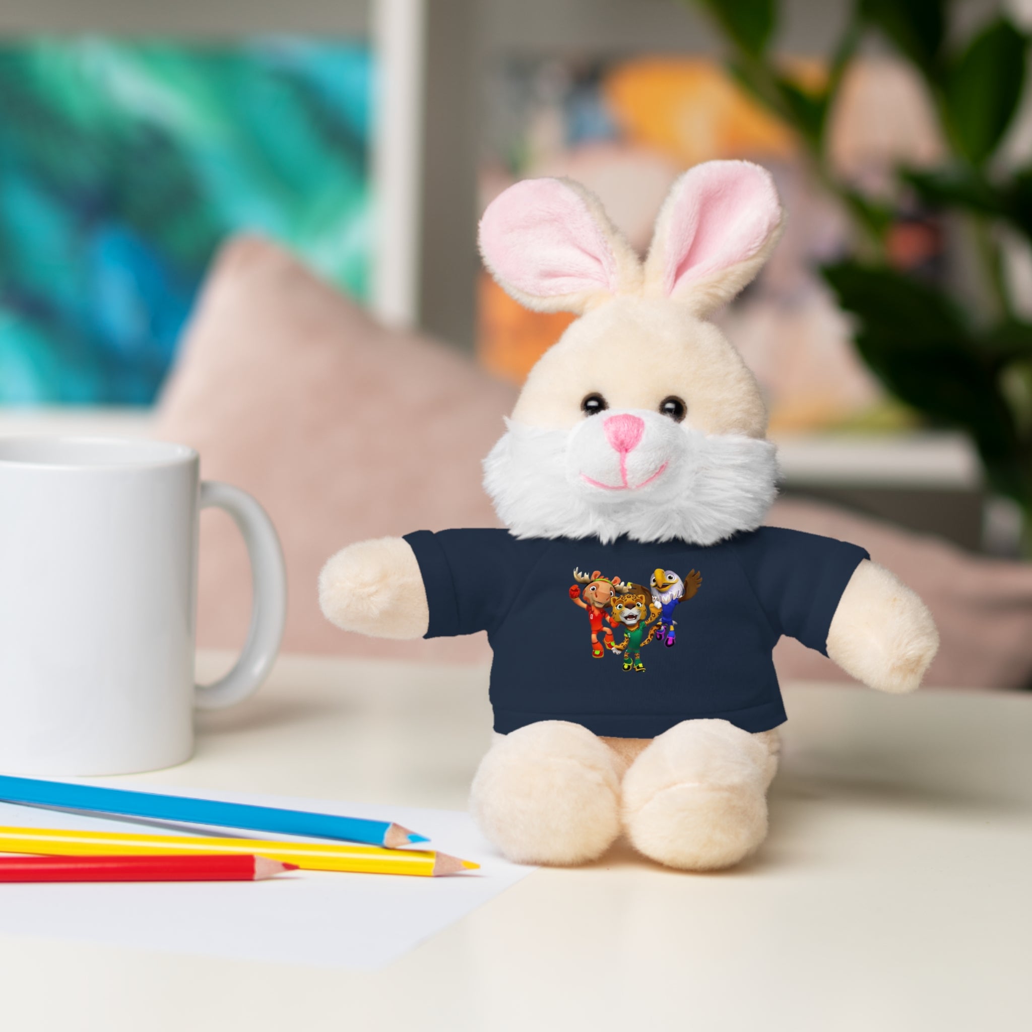 Adorable animal de peluche con camiseta personalizada, regalo tierno para niños.