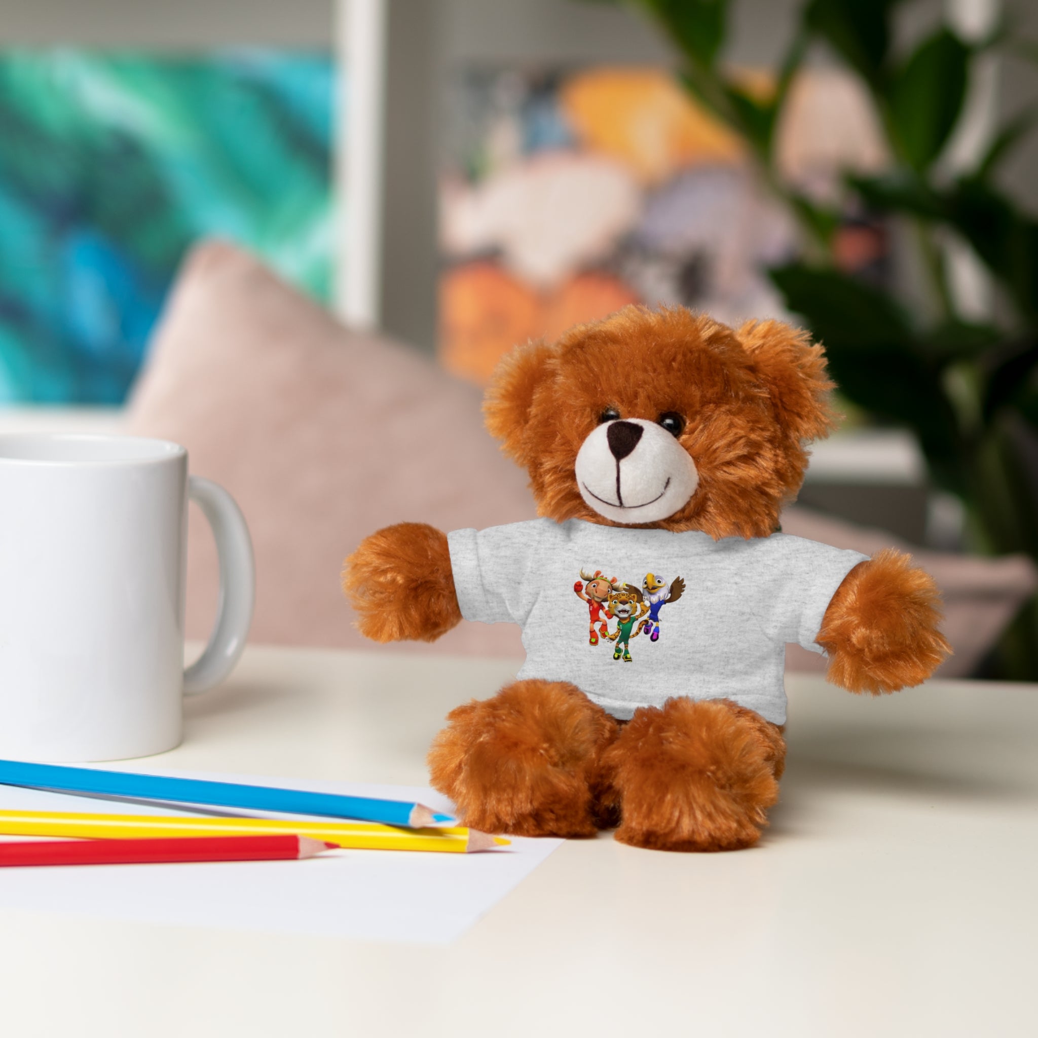 Adorable animal de peluche con camiseta personalizada, regalo tierno para niños.