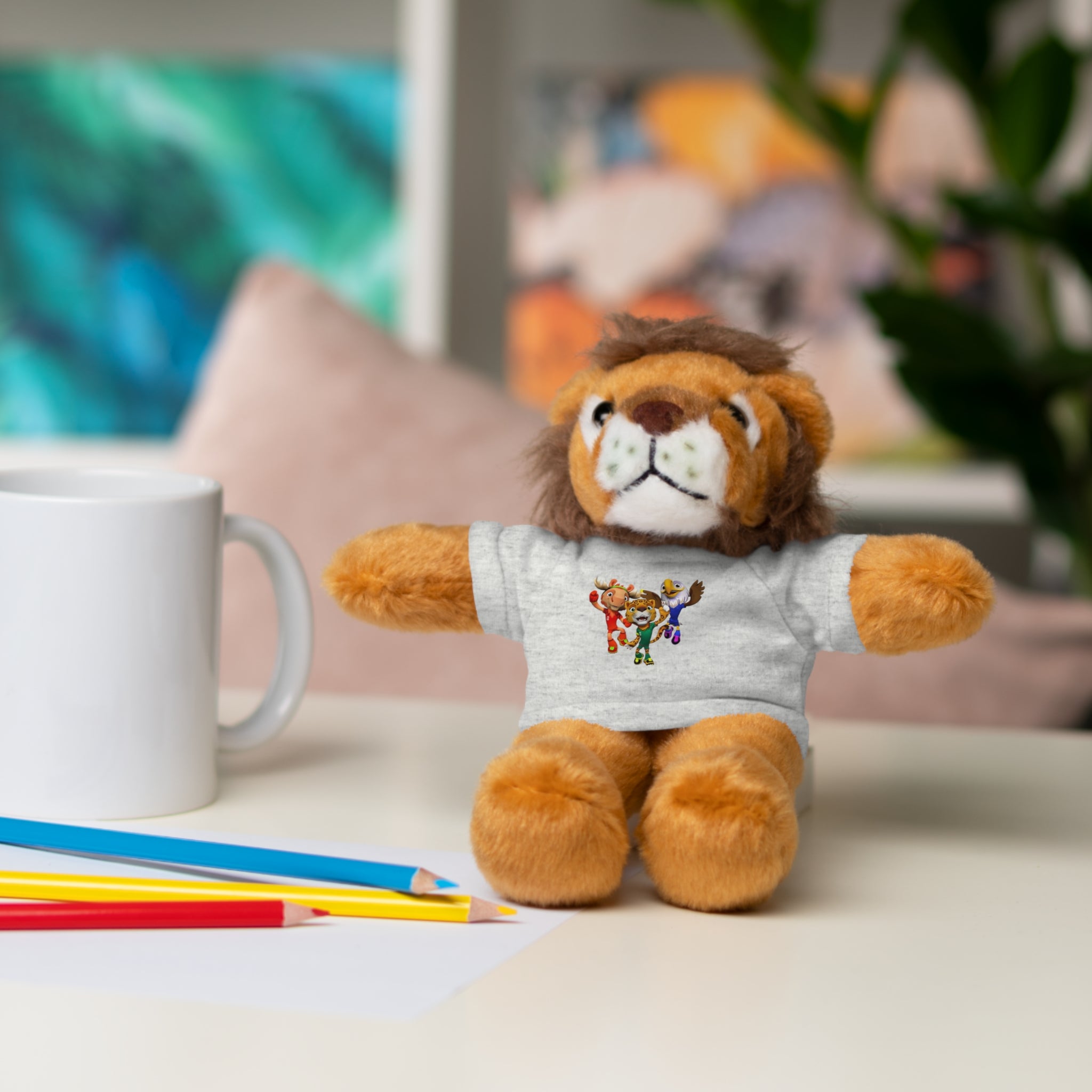 Adorable animal de peluche con camiseta personalizada, regalo tierno para niños.