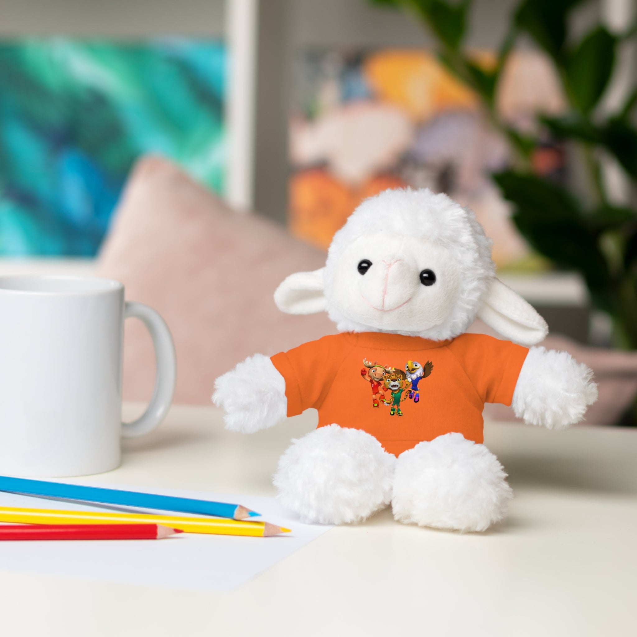 Adorable animal de peluche con camiseta personalizada, regalo tierno para niños.